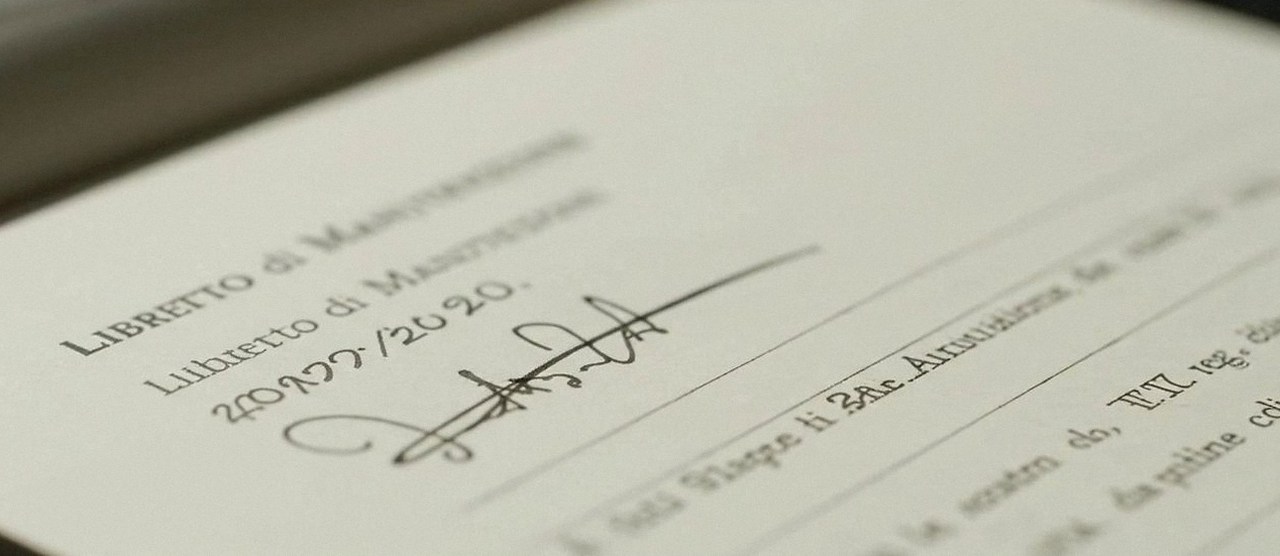 Dichiarazione di conformità a Lavagno Firma sul libretto dell'impianto dopo l'intervento, per la dichiarazione di conformità di una caldaia Ariston a Lavagno