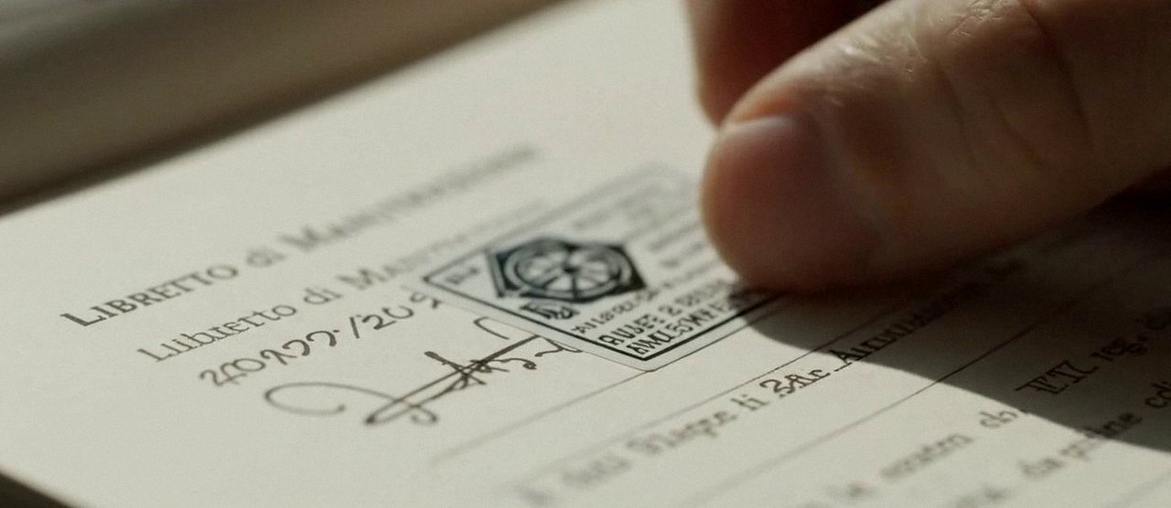 Firma sul libretto dell'impianto dopo l'intervento, per la dichiarazione di conformità di una caldaia Chaffoteaux a San Pietro in Cariano